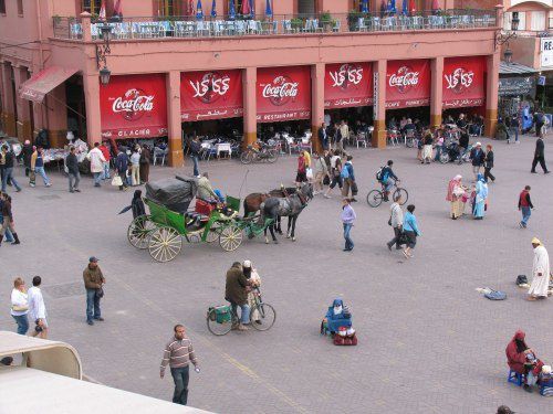 Quelques photos prises d'une terrasse donnant sur la place Jama El Fna à Marrakech