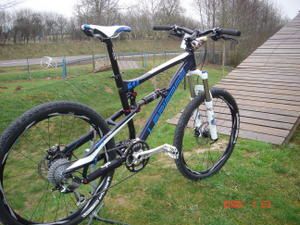 ça bouge du coté des VTT LAPIERRE 2008