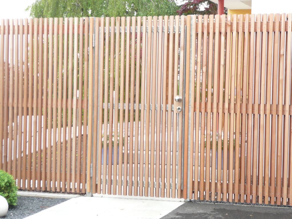 Des ateliers de menuiserie où les poussières de bois sont récupérées pour en faire des briques pour le chauffage, une piscine écolo et plein d'autres choses à Lintz en Autriche...