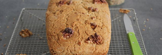 Pain aux graines et noix sans gluten