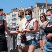 #Coronavirus #NouvelleAquitaine : Le maire de La Rochelle rend le masque obligatoire sur le Vieux Port et dans l'hypercentre #Cluster #Prévention #DeuxièmeVague 😷👍
