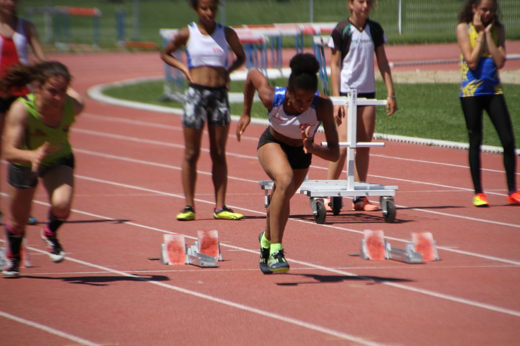 Camille Moulard et Marion Peju médaillées aux championnats du Rhône minimes