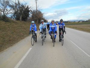 Les 3 juniors de l'ACB et leur "petit frère" ...