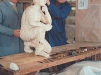 Travaux à l'intérieur du bâtiment du site Saint-Hyacinte devenant le "local des compagnons", rue de l'Union à Aniche - Photos : Romain Walocha, 1996.