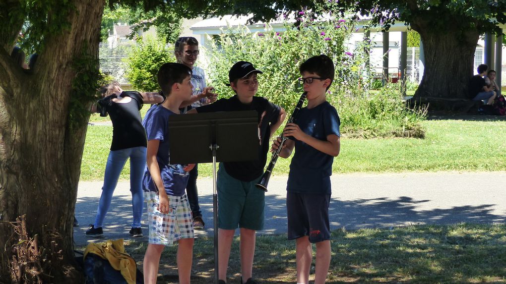 Un tout-en-photos de la fête du collège