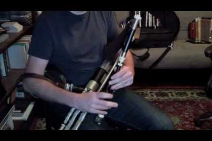 Uilleann pipes http://t.co/fC9EVr8d...