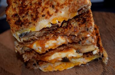 Grilled Cheese à l'Effiloché de Boeuf & Cheddar