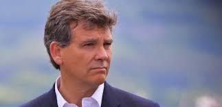 Après la politique et faute de mandat, Arnaud Montebourg se lance ... dans la production de miel !