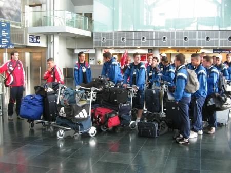 Tout est pr&ecirc;t.<br />Les bagages sont enregistr&eacute;s. Direction l'embarquement