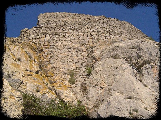 Diaporama village fortifié et château d'Opoul