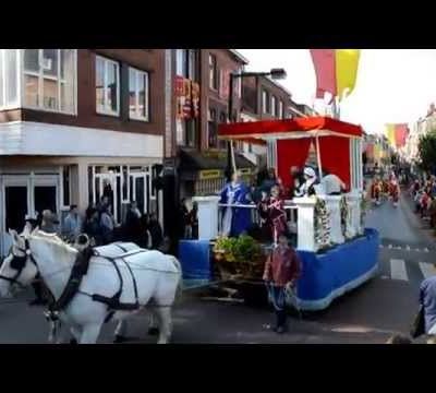 la fête des Louches a COMINES 