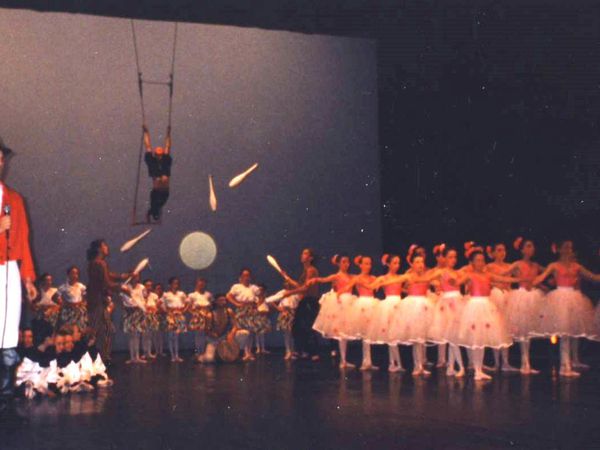 Spectacle Place de la Mairie et à l'opéra - Rennes 1992