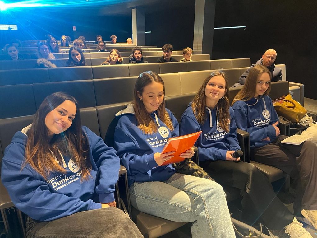 Le lycée en conférence à la Halle aux sucres