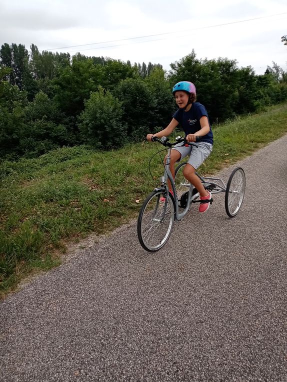 Mardi 21 juin 2022, 9h: C'est reparti sur les vélos ! Direction Moissac !