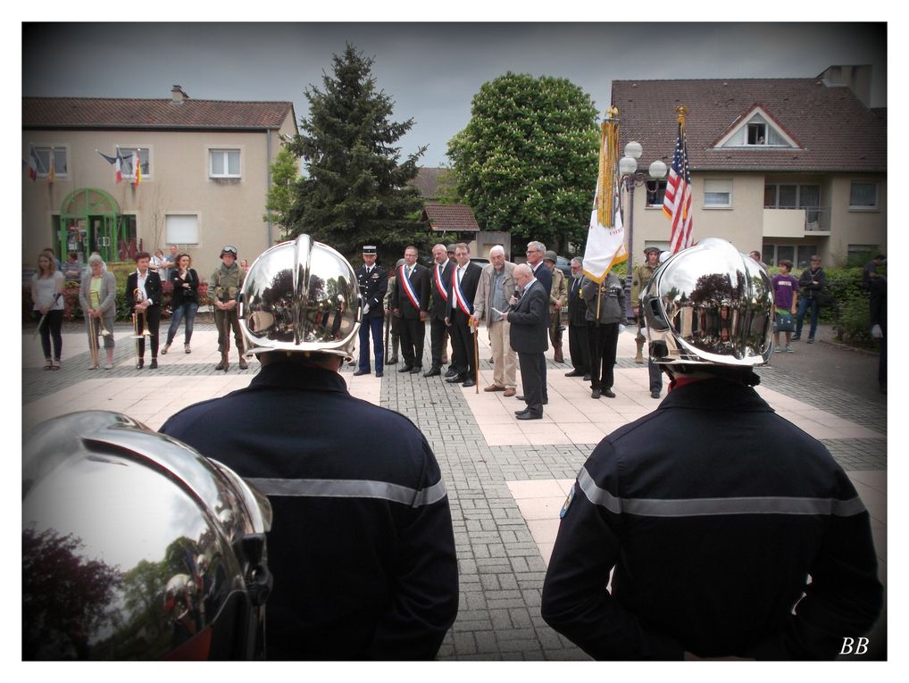 Corny-sur-Moselle 70 ème anniversaire de l'Armistice le 8 mai 2015