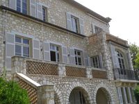 1, 2, 3 - Maison des Renoir ; 4 - Château de Cagnes ; 5 - Roquebrune ; 6 - son château avec Monaco en fond (cliquer sur une image pour l'agrandir)