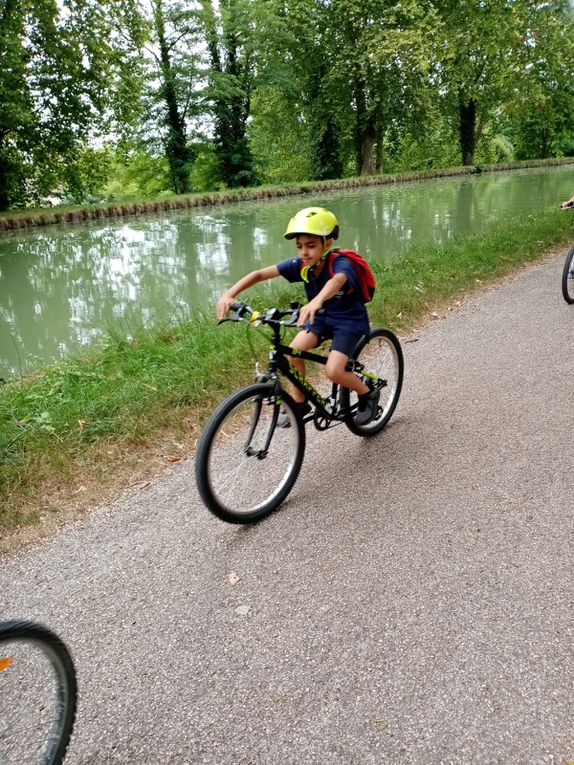 Mardi 21 juin 2022, 9h: C'est reparti sur les vélos ! Direction Moissac !