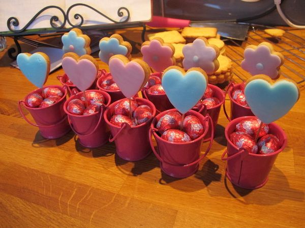 Fleurs en sablés pour déco rigolotte. 