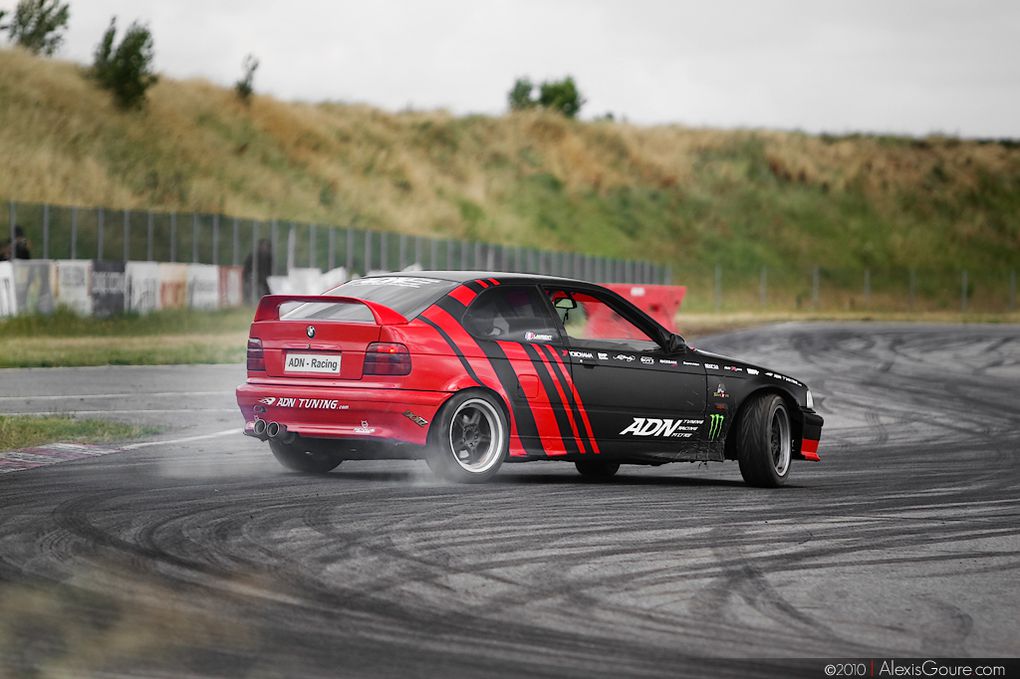 drifting , caisses, paddock, drifteur et drifteuses...