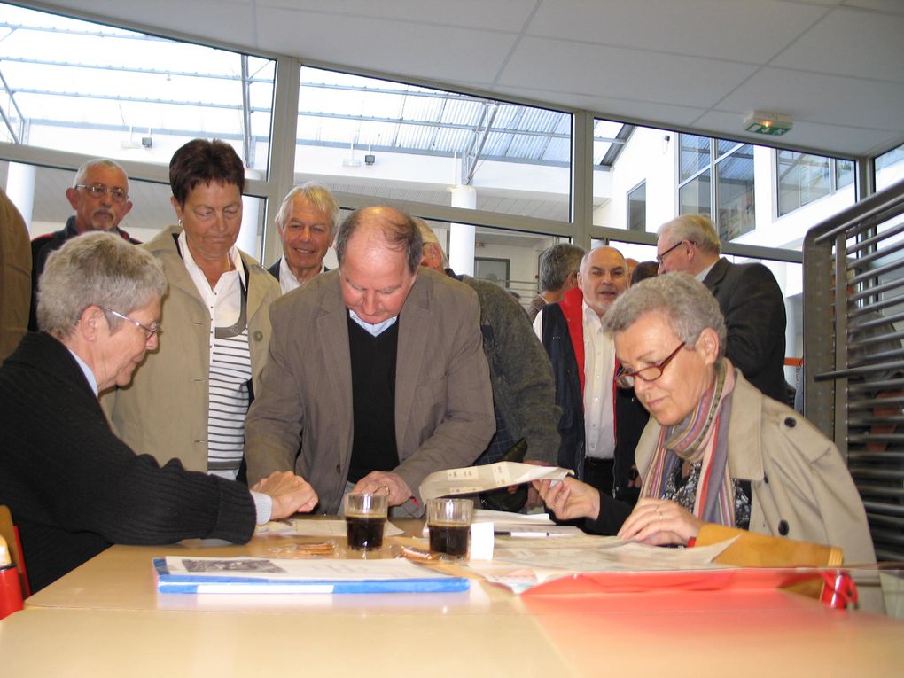 Journée rencontre du 8 avril 2011 à Quintin pour 130 participants, anciens élèves et leurs conjointes. Reportage photo: jean-Claude Murgalé