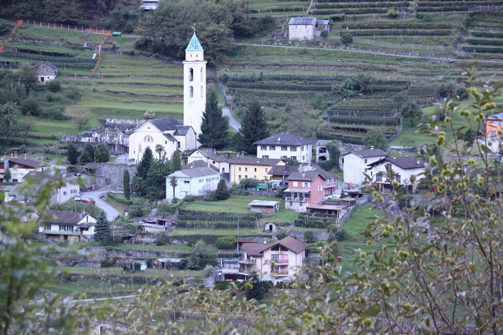 Album fotografico dell'escursione del 26.09.2010 da Cama al laghetto omonimo