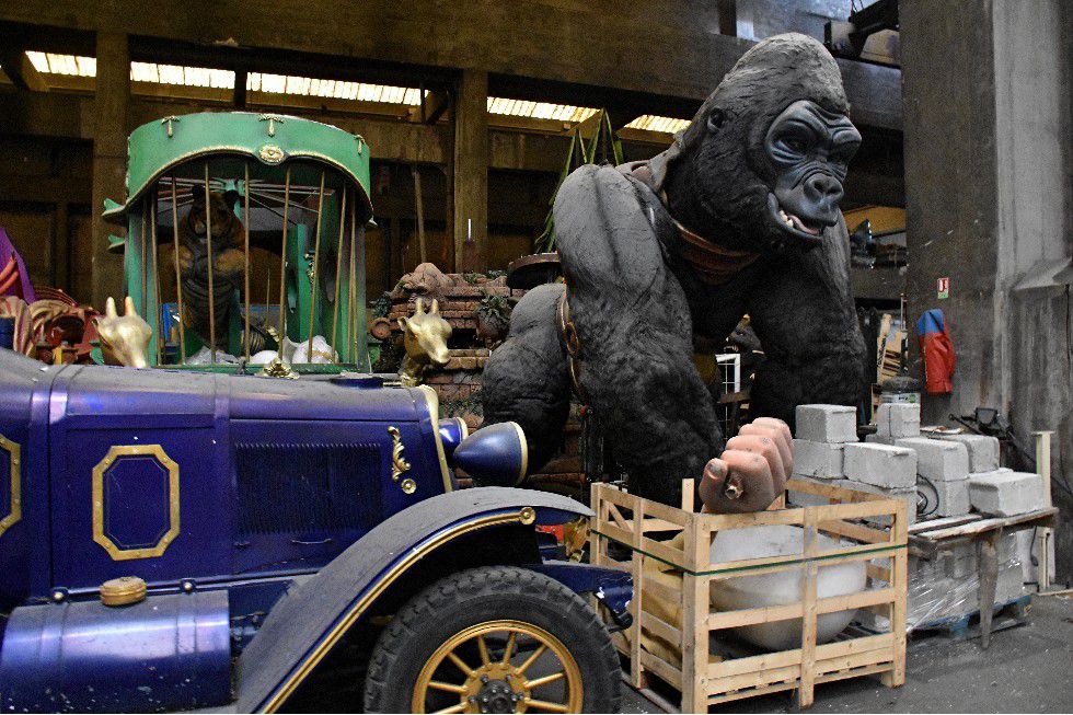 DANS LES COULISSES DU CARNAVAL