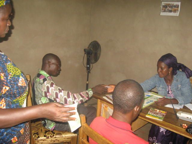 Activités du programme de microcrédits de développement des AGR de la Fondation Wurodini Service (FWS) à Bobo-Dioulasso.