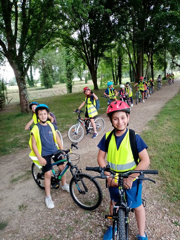 Mardi 21 juin 2022, 9h: C'est reparti sur les vélos ! Direction Moissac !