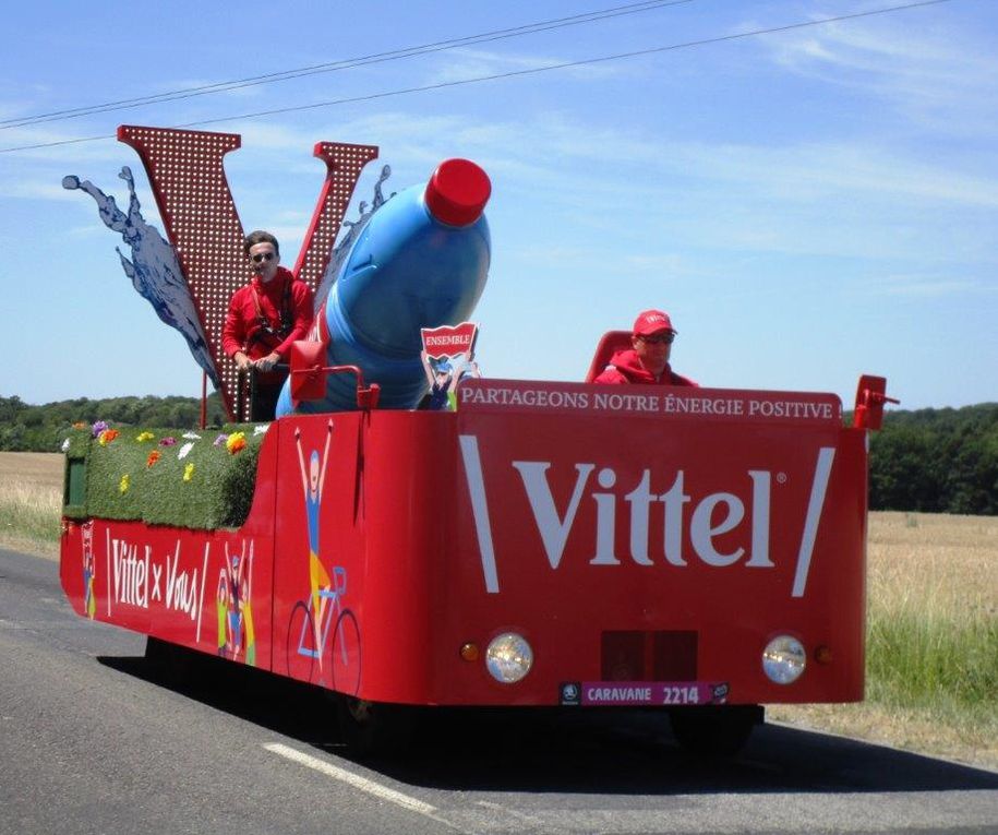 La caravane publicitaire (suite)