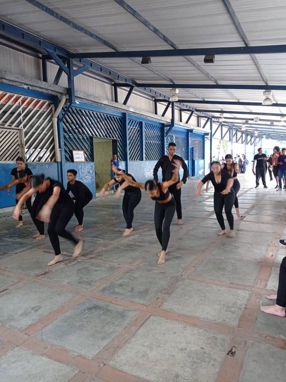 “Baile en la Calle” puso a danzar a estudiantes de la UC en el bulevar de la Facultad de Ingeniería