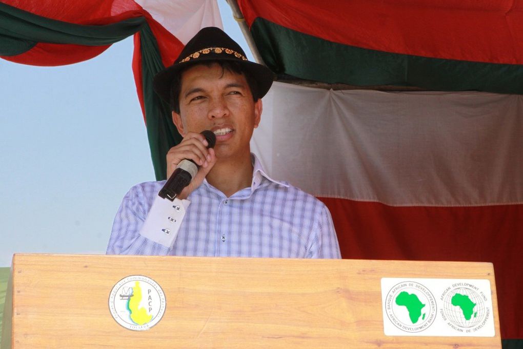 Bevoay: lancement officiel du projet de réaménagement de périmètres rizicoles du bas Mangoky par le Président Rajoelina