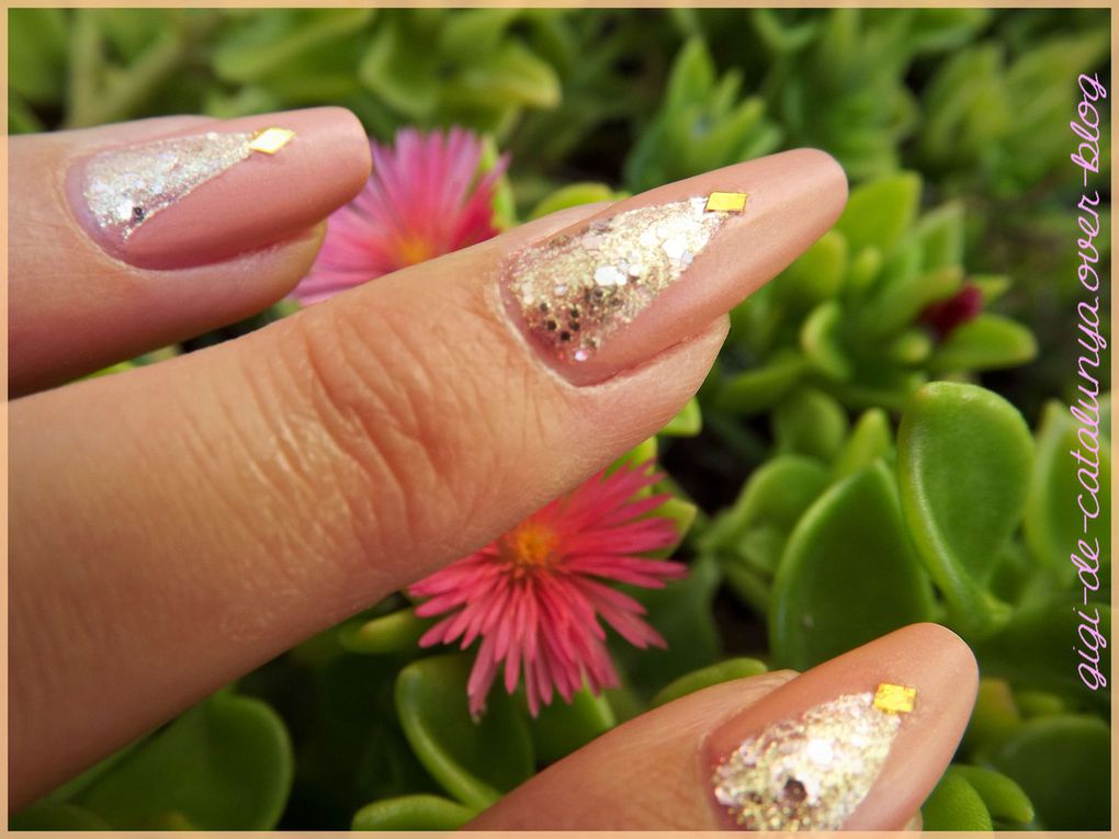 Nail art oriental : une rose venue d'ailleurs 