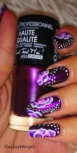 Nail art fleurs violettes, one stroke, tutoriel, ambiance bollywood