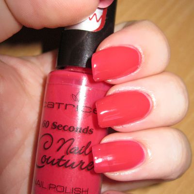 Swatch vernis à ongles Catrice n°260 Sweet Raspberry