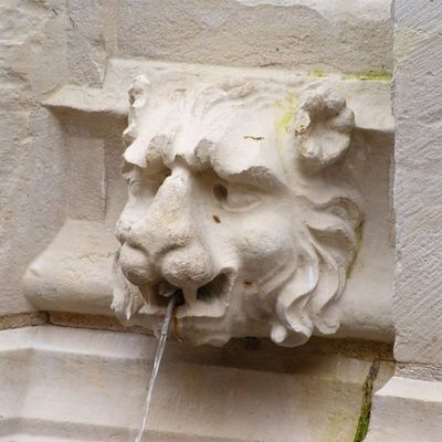 Où trouver une fontaine murale pas chère ?