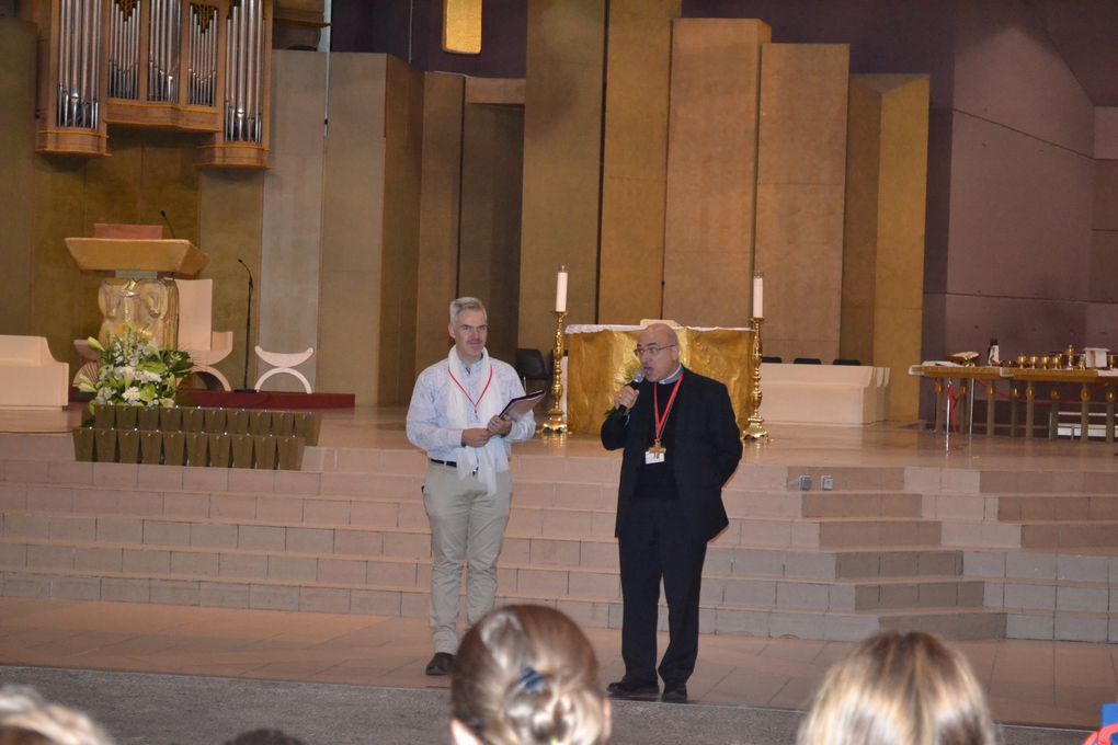 Temps de catéchèse sur la parabole du Bon Samaritain avec Mgr Souchu.