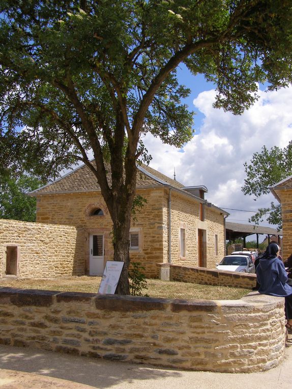 inauguration dde la maison diocésaine de St désert le 15 Mai 2011