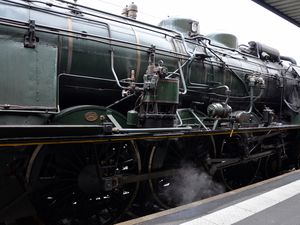 Une machine à vapeur, la 231K8 habituée de la gare de Lyon dans les années 40 sera présentée en chauffe.