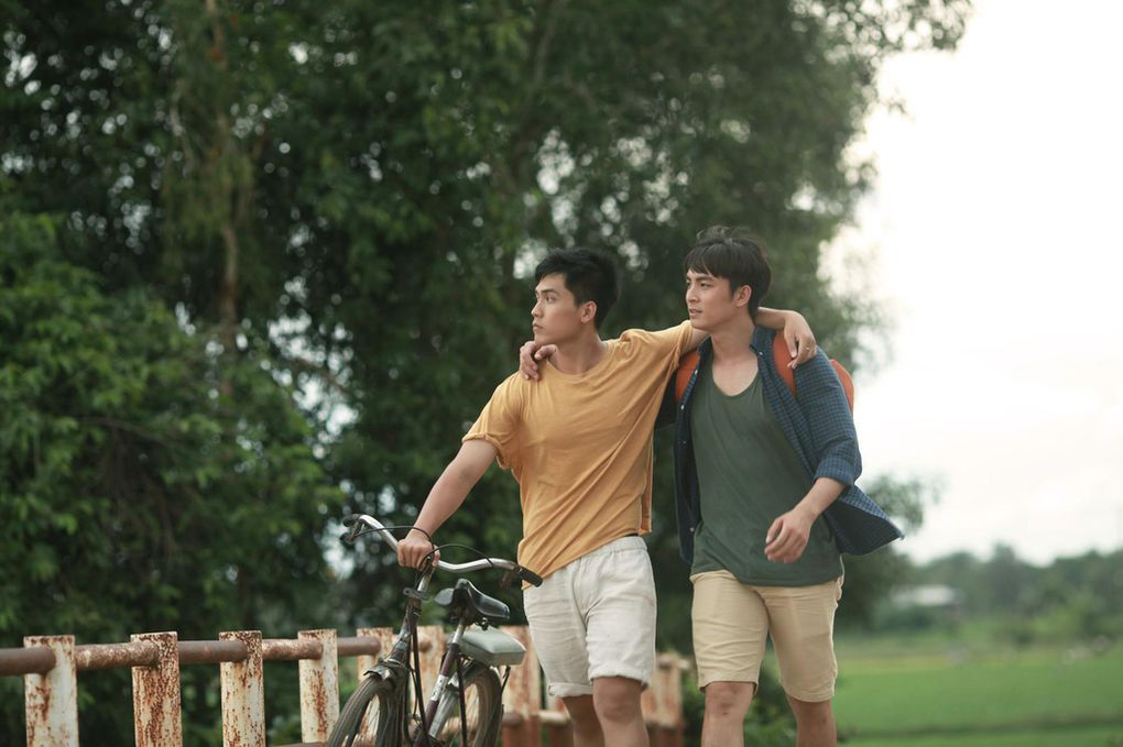 "Thua Me Con Di" ("Goodbye Mother", "Au revoir Mère"), un film vietnamien gay de Trinh Dinh Le Minh