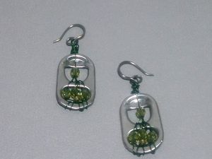 Boucles d'oreilles languettes de cannette vertes