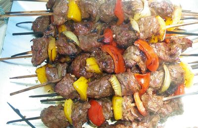 Brochettes de boeuf poivrons oignons