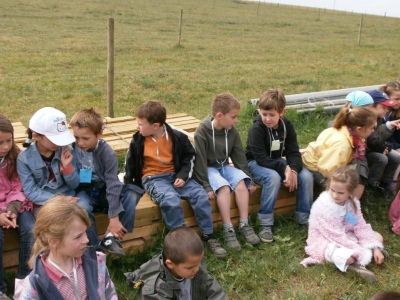 Partagez avec nous quelques-unes sorties réalisées cette année : Le bois de Creuse, la ferme d'antan, le parc de Thoiry, le voyage à Canterbury en Angleterre...