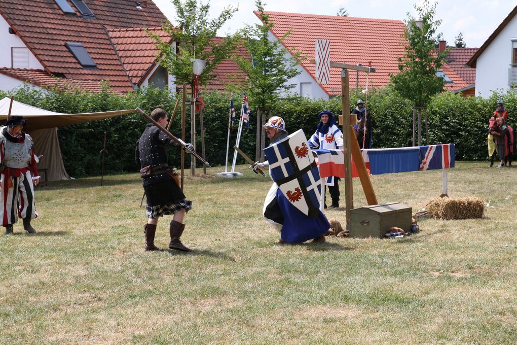 18.07.2010 Obergrombach
Burgfest mit mittelalterlichen Ritterspielen