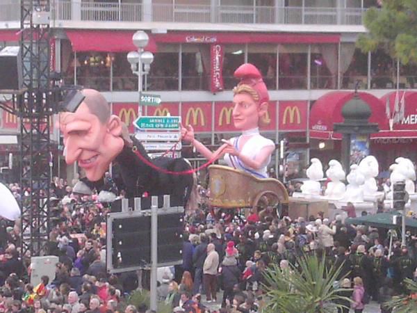 <strong>Le carnaval de Nice, dimanche 18 fevrier 2007 : Devotionall &eacute;tait pr&eacute;sent dans les tribunes!</strong>