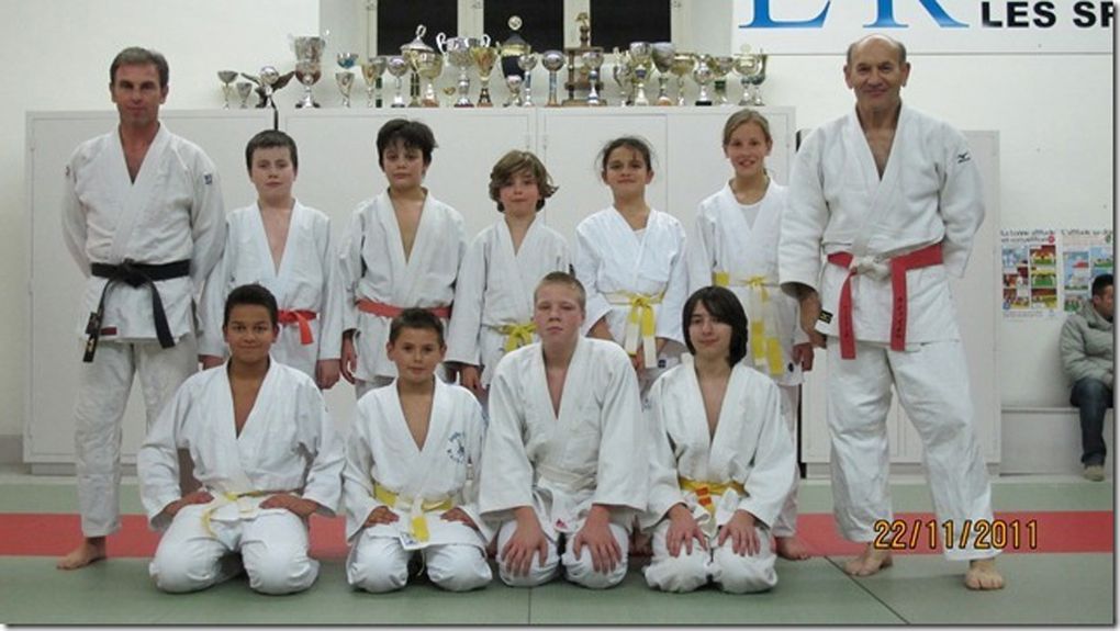 Equipe Jujitsu jeunes et ados (à partir de 9 ans, rentrée 2008 09 10 10 11 du Judo Sport Rochelais