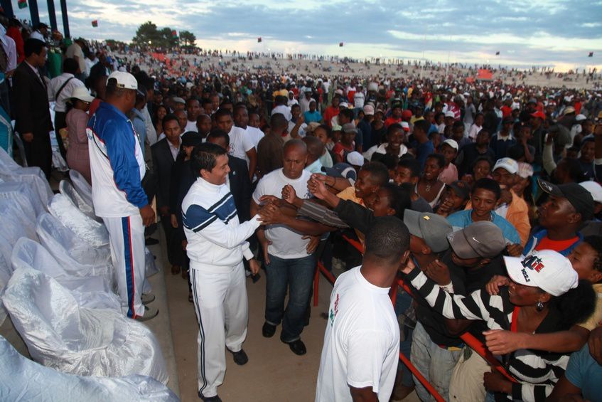 Inauguration du Kianja (Stade) Makis de Madagascar, à Andohatapenaka, par le Président Andry Rajoelina. 5ème partie. Photos: Harilala Randrianarison