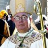 Exobispo católico se declara culpable de importar pornografía infantil