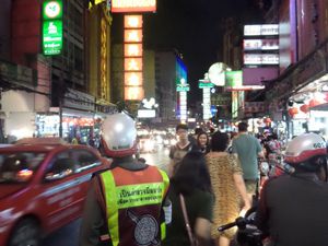 China town  quartier chinois de bangkok  "ils font pas semblant les chinois "