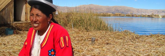 J243- Le mythique lac du Titicaca et ses iles folkloriques