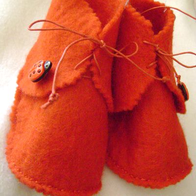 Chaussons de bébé en feutre de laine